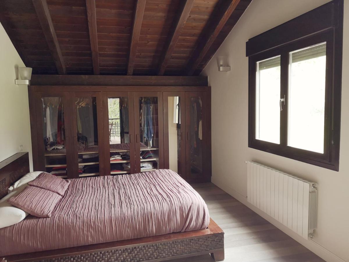 Chalet Con Piscina Climatizada En La Naturaleza Areatza Exterior foto